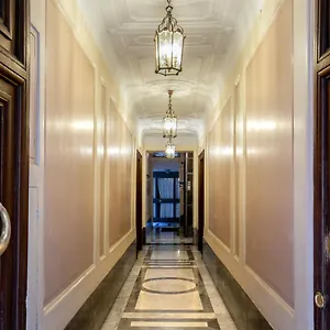 https://nido-del-gambero-your-suite-with-view.it-romehotels.com