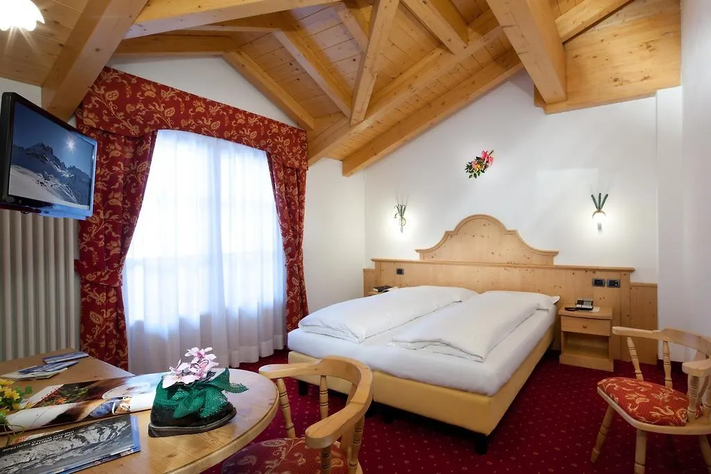 Hotel Garni Laura Arabba