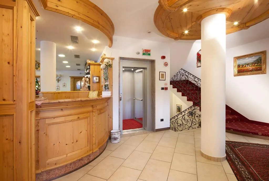 Hotel Garni Laura Arabba