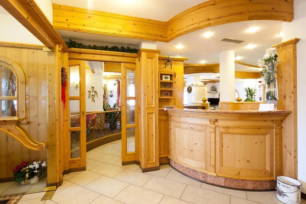 Hotel Garni Laura Arabba